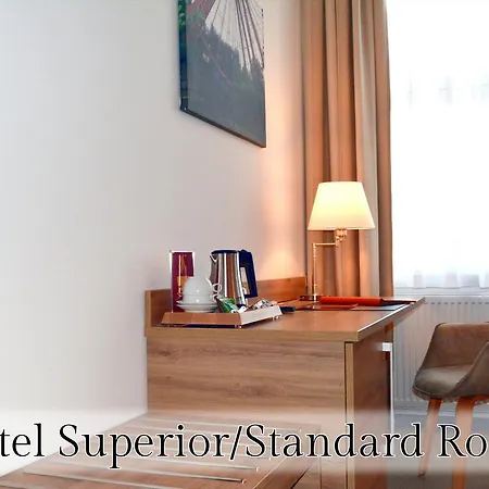 Hotel Berlin-messe 3*