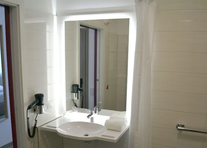 Hotel Berlin-messe 3*